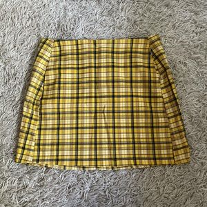 Plaid Urban Outfitters mini skirt!